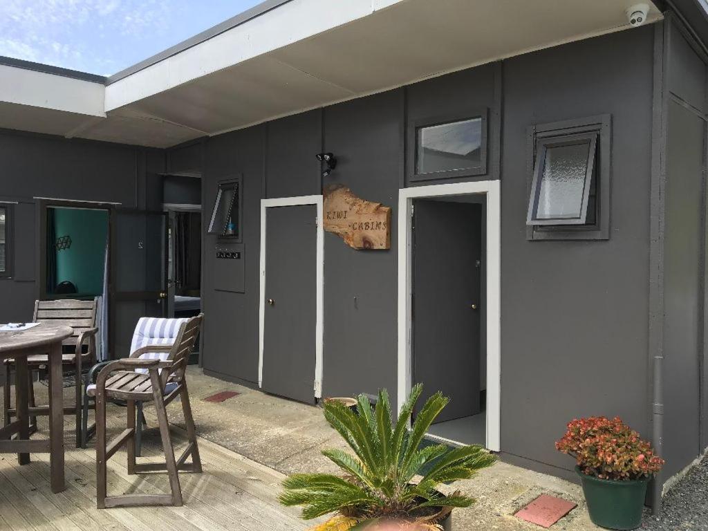 Kiwi Cabins Tapu Exterior foto
